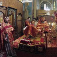 20 апреля 2014 года в храме святого пророка Иоанна Предтечи в Калуге прошли Пасхальные богослужения
