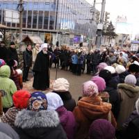 2 января в субботу в 16.00 у стен храма святого Иоанна Предтечи состоится открытие Рождественского Вертепа. Традиционно открывает Рождественскую композицию митрополит Калужский и Боровский Климент. Владыке представят свои номера воскресная школа и детский хор