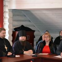  прошел круглый стол «Проповедь Христа и Евангелия в современном медиапространстве» в Мещовске, приурочен он был к годовщине памяти первого православного журналиста нашего края - монахини Агриппины (в миру Аллы Григорьевой)