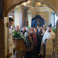 На Лазареву субботу в храме святого пророка Иоанна Предтечи были совершены уставные богослужения. Накануне вечером совершена славословная утреня, за богослужением молился весь причт храма