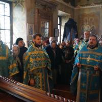 в Предтеченском храме Калуги были совершены богослужения праздника Благовещения Пресвятой Богородицы. В этом году праздник попадает на пятницу шестой седмицы Великого поста и имеет свои богослужебные особенности