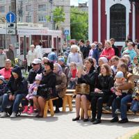 в День Святой Троицы, у стен Предтеченского храма Калуги прошли праздничные мероприятия посвященные международному Дню защиты детей, праздновавшемуся на минувшей неделе. Праздник для детей и их родителей был совместно подготовлен храмом и Центром 