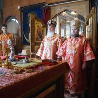 в день усекновения честной главы святого пророка Иоанна Предтечи, на престольный праздник Предтеченского храма, Божественную литургию совершил глава Калужской митрополии митрополит Калужский и Боровский Климент в сослужении викария Калужской епархии, епископа Тарусского Серафима