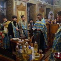 4 января, в четверг последней недели Рождественского поста, в храме святого пророка Иоанна Предтечи в Калуге будет совершено Таинство Соборования (Елеоосвящение). В 16.30 будет совершаться Таинство Исповеди, в 17.00 начнется вечернее богослужение, и в 18.15 начнется Соборование. Запись в иконной лавке храма.