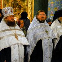 в вечер Рождества Христова, в Свято-Троицком кафедральном соборе, состоялось уже традиционное поздравление архипастыря митрополии со светлым Праздником Рождества Христова, в котором принял участие настоятель Предтеченского храма Калуги игумен Мефодий (Пронькин)