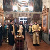 Святая Церковь чтит святителя Христова Николая, Мир Ликийских, чудотворца, вспоминая перенесение его святых мощей в город Бар, где они и пребывают до настоящего времени под спудом в крипте одноименной базилики в старом городе