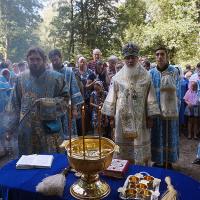 В день празднования столь значимого для Калуги события, обитель Пресвятой Богородицы в честь Калужского Ея образа, посетил Глава Калужской митрополии митрополит Калужский и Боровский Климент, которому сослужили игумен Мефодий (Пронькин) – секретарь Калужской епархии, настоятель храма святого пророка Иоанна Предтечи в Калуге и иерей Александр Беляев, а также клир митрополии