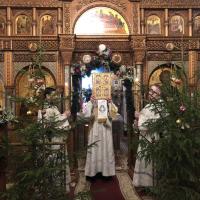 в Неделю 32-ю по Пятидесятнице, перед Рождеством Христовым, святых отец, в храме святого пророка Иоанна Предтечи были совершены воскресные богослужения и богослужения навечерия Рождества Христова. Так как в этом году сочельник приходится на воскресный день, то воздержания от вкушения пищи 