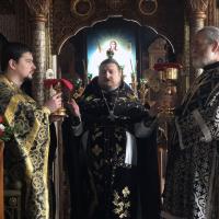 в храме святого пророка Иоанна Предтечи была совершена первая литургия Преждеосвященных Даров Великим постом 2019 года. Великий пост вносит свои особенности в богослужебный устав, так, перед литургией были совершены утреня, часы, изобразительны и вечерня к которой и присовокупляется литургия, богослужение продолжается чуть более четырех часов