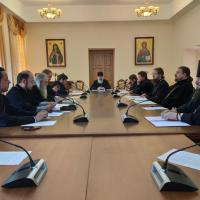 настоятель храма святого пророка Иоанна Предтечи в Калуге, секретарь Калужской епархии, секретарь Епархиального совета, игумен Мефодий Пронькин принял участие в сессии Епархиального совета Калужской епархии, прошедшего в малом зале Калужской митрополии под председательством митрополита Калужского и Боровского Климента