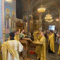 Неделя 1-я по Пятидесятнице, всех святых, в храме святого пророка Иоанна Предтечи в Калуге были совершены воскресные богослужения. Накануне вечером всенощное бдение совершил архиепископ Песоченский и Юхновский Максимилиан, высокопреосвященнейшему владыке сослужили игумен Мефодий (Пронькин) - настоятель храма, секретарь Калужской епархии