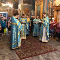 Калужская земля восхваляет свою Заступницу. В 1898 году, в этот день, было установлено празднование чудотворной Калужской иконе Пресвятой Богородицы в благодарность Божией Матери за избавление Калуги от холеры