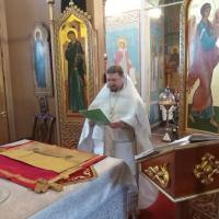 в храме святого пророка Иоанна Предтечи были совершены богослужения Великой Субботы - часы, изобразительны и вечерня с литургией святителя Василия Великого, последование достаточно долгое, но очень торжественное, особенностью является прочтение пятнадцати паримий, содержащих пророчества о воскресении Христа