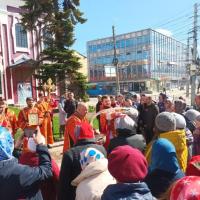 в Неделю Антипасхи, апостола Фомы, или, по народному, Красную Горку, в храме святого пророка Иоанна Предтечи в Калуге были совершены богослужения воскресного дня. Накануне вечером собором духовенства было совершено всенощное бдение, предстоял иерей Александр Беляев