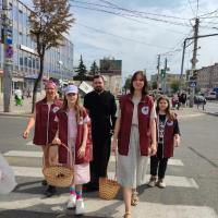 в день Успения Пресвятой Богородицы, после Божественной Литургии, у стен нашего храма прошла очередная просветительская акция молодëжного движения 
