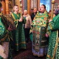 Церковь Русская чтит своего великого святого - преподобного Сергия, игумена Радонежского. В честь подвижника в храме святого пророка Иоанна Предтечи освящен южный придел, храм празднует свой престольный праздник