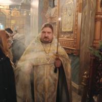 15 января. Неделя 31-ая по Пятидесятнице, второе обретение мощей преподобного Серафима Саровского чудотворца, в Калужском храме святого пророка Иоанна Предтечи были совершены праздничные воскресные богослужения. Накануне вечером, собором духовенства, было совершено Всенощное бдение с литией, возглавил Богослужение секретарь Калужской епархии игумен Мефодий (Пронькин).