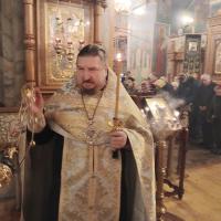 24 ноября, Неделя 22-я по Пятидесятнице, память святого великомученика Мины, святых мучеников Виктора и Стефаниды, преподобного Феодора Студита, исповедника, блаженного Максима, Христа ради юродивого, Московского чудотворца, в храме святого пророка Иоанна Предтечи были совершены Воскресные богослужения - всенощное бдение, совершенное соборно клиром храма, возглавил настоятель храма, игумен Мефодий (Пронькин).