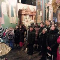 8 января Калуга славила родившегося Богомладенца Христа - город освятило пение Рождественских колядок. Традиционно началось колядование в покоях митрополита Калужского и Боровского Климента, первыми поздравить своего архипастыря пришли воспитанники духовных школ митрополии: семинаристы, воспитанники училища и гимназий, а также учащиеся воскресных школ.