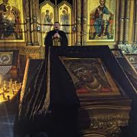 2 марта, в Прощенное воскресенье, в храме святого пророка Иоанна Предтечи в Калуге, был совершен чин прощения. По уставу, чин совершается по окончании вечерни - именно на на этом богослужении происходит смена праздничных 
