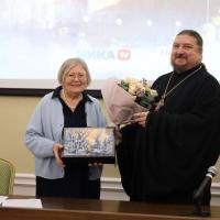 20 ноября 2025 г. в актовом зале Калужской митрополии состоялось Пленарное заседание по итогам работы XXVIII Богородично-Рождественских образовательных чтений «Просвещение и нравственность: формирование личности и вызовы времени».  Встречу возглавил председатель Организационного комитета Чтений - игумен Мефодий (Пронькин). Куратор заседания: иерей Владимир Белоножко - руководитель Отдела религиозного образования и катехизации Калужской епархии; ответственный секретарь заседания: Тамара Викторовна Анохина - председатель Комиссии религиозного образования и катехизации Калужской митрополии, координатор Чтений Калужской митрополии.