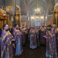 9 марта, Первое и Второе обретение Честной Главы святого пророка Иоанна Предтечи, Предтеченский храм Калуги  в этот день отмечает свой престольный праздник. Были совершены часы с чтением Евангелия, изобразительны и вечерня с литургией Преждеосвященных Даров.